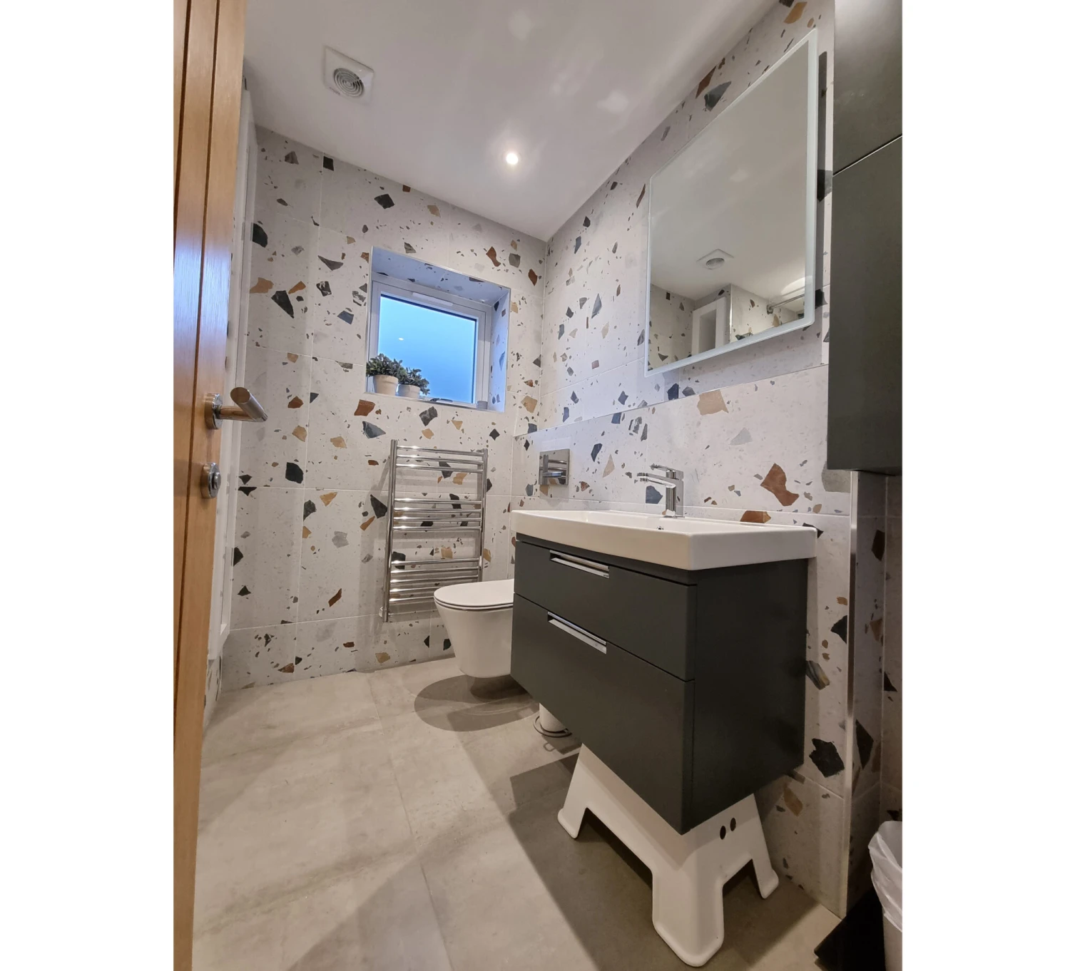 Monarch Terrazzo Pearl Matt 3 Monarch Terrazzo Pearl Matt